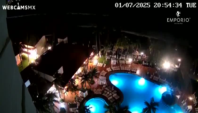 Ixtapa Zihuatanejo, Playa Thalia Beach live Cam - Zihuatanejo de Azueta, Guerrero, Mexico