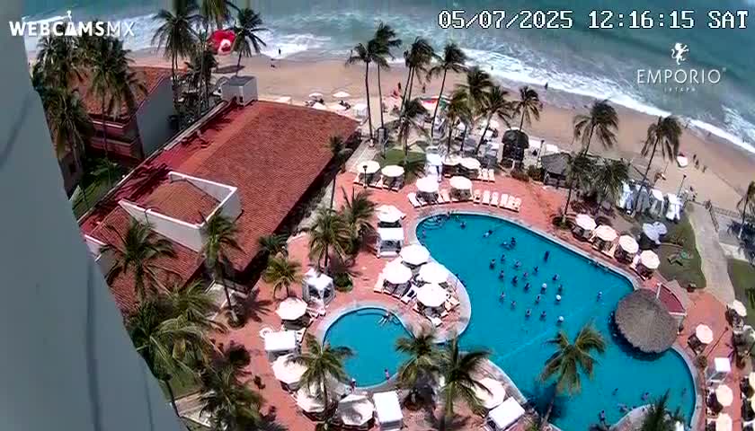 Ixtapa Zihuatanejo, Playa Thalia Beach live Cam - Zihuatanejo de Azueta, Guerrero, Mexico