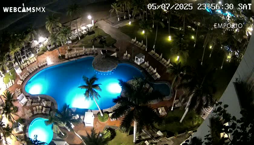 Ixtapa Zihuatanejo, Playa Thalia Beach live Cam - Zihuatanejo de Azueta, Guerrero, Mexico