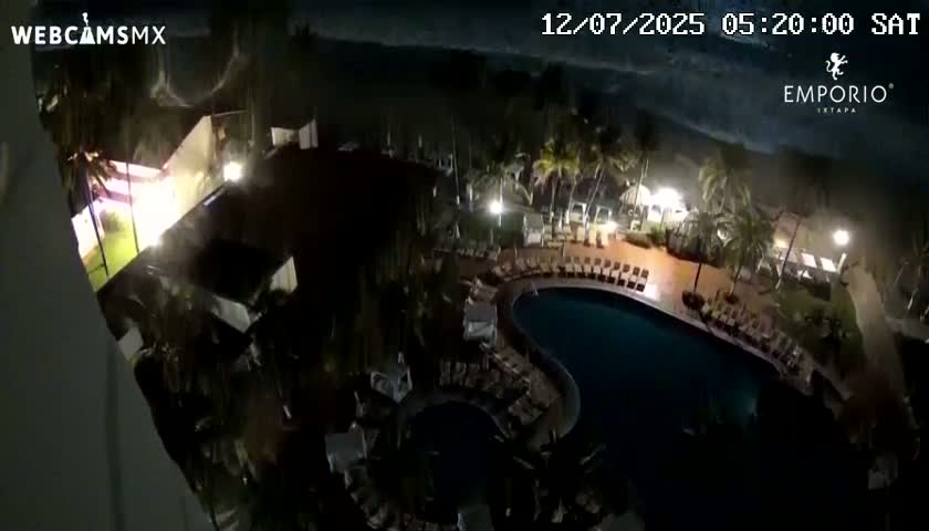 Ixtapa Zihuatanejo, Playa Thalia Beach live Cam - Zihuatanejo de Azueta, Guerrero, Mexico