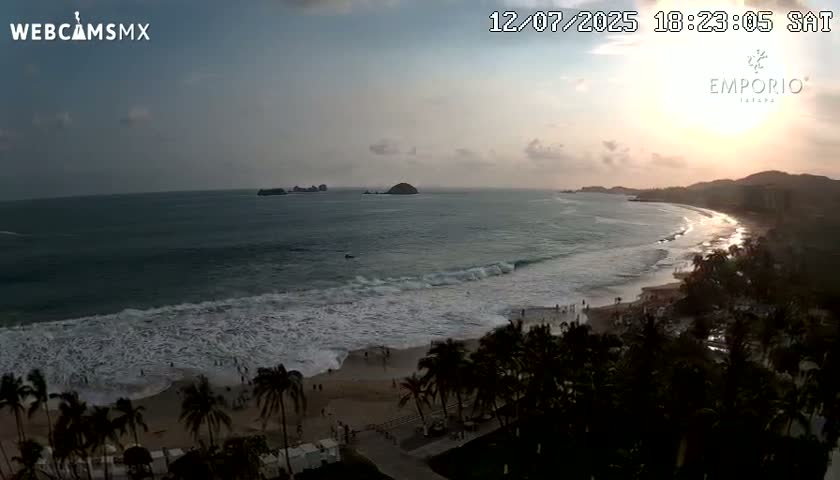 Ixtapa Zihuatanejo, Playa Thalia Beach live Cam - Zihuatanejo de Azueta, Guerrero, Mexico