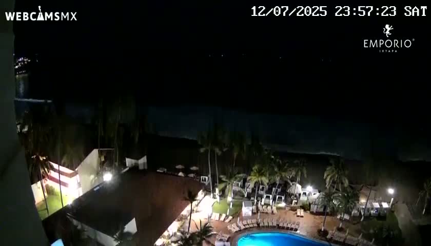 Ixtapa Zihuatanejo, Playa Thalia Beach live Cam - Zihuatanejo de Azueta, Guerrero, Mexico