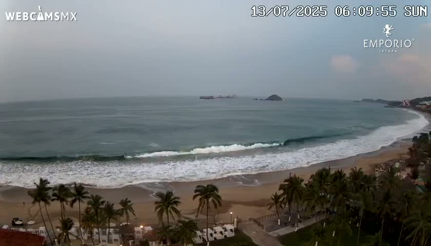 Ixtapa Zihuatanejo, Playa Thalia Beach live Cam - Zihuatanejo de Azueta, Guerrero, Mexico