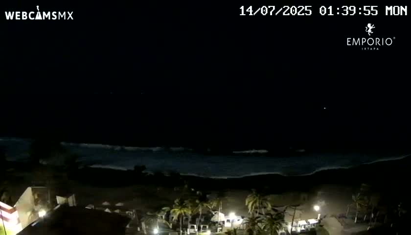 Ixtapa Zihuatanejo, Playa Thalia Beach live Cam - Zihuatanejo de Azueta, Guerrero, Mexico