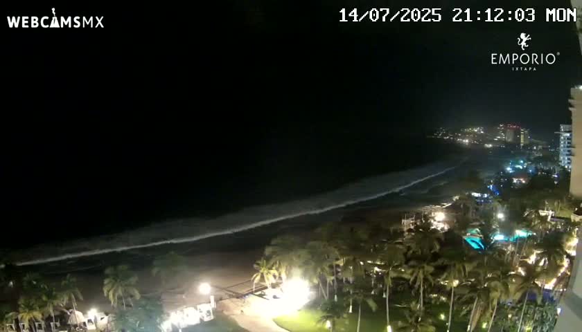 Ixtapa Zihuatanejo, Playa Thalia Beach live Cam - Zihuatanejo de Azueta, Guerrero, Mexico