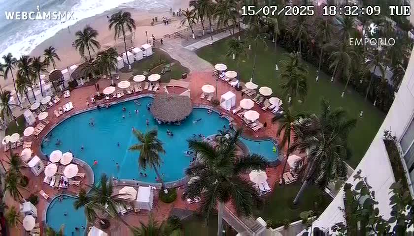 Ixtapa Zihuatanejo, Playa Thalia Beach live Cam - Zihuatanejo de Azueta, Guerrero, Mexico