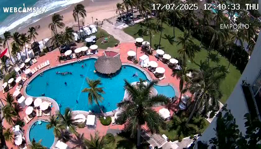 Ixtapa Zihuatanejo, Playa Thalia Beach live Cam - Zihuatanejo de Azueta, Guerrero, Mexico