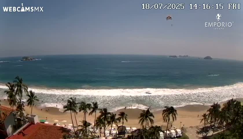 Ixtapa Zihuatanejo, Playa Thalia Beach live Cam - Zihuatanejo de Azueta, Guerrero, Mexico