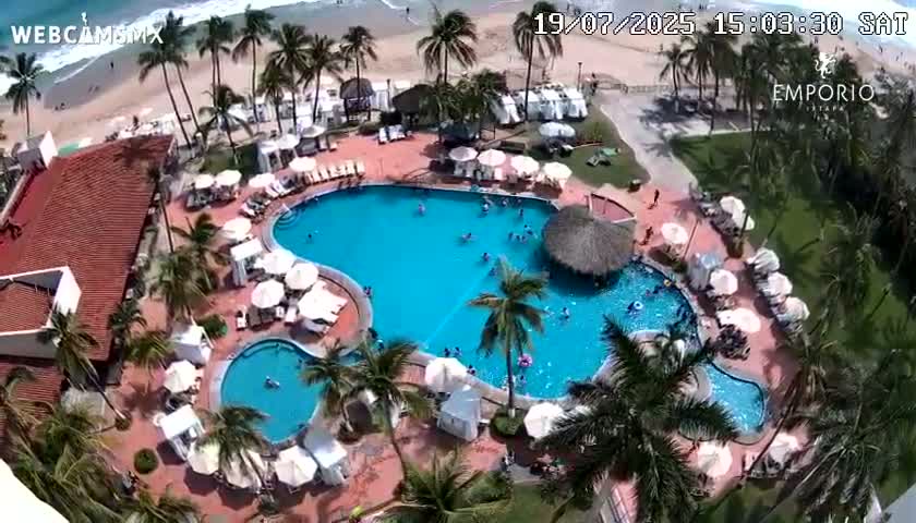 Ixtapa Zihuatanejo, Playa Thalia Beach live Cam - Zihuatanejo de Azueta, Guerrero, Mexico