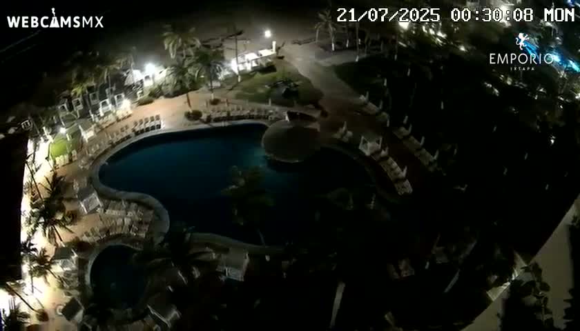 Ixtapa Zihuatanejo, Playa Thalia Beach live Cam - Zihuatanejo de Azueta, Guerrero, Mexico