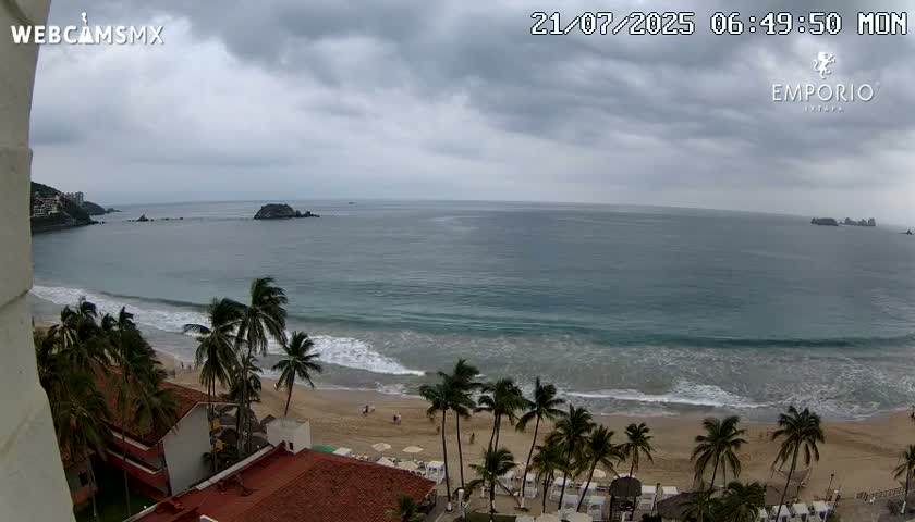 Ixtapa Zihuatanejo, Playa Thalia Beach live Cam - Zihuatanejo de Azueta, Guerrero, Mexico