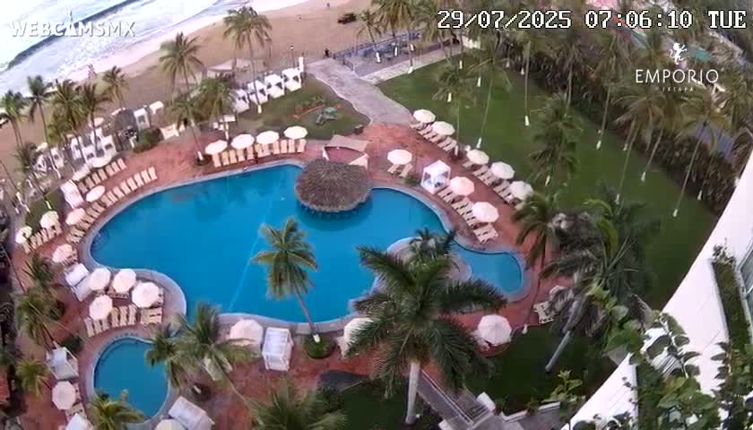 Ixtapa Zihuatanejo, Playa Thalia Beach live Cam - Zihuatanejo de Azueta, Guerrero, Mexico