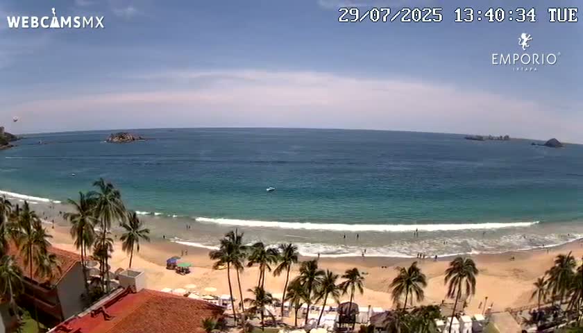 Ixtapa Zihuatanejo, Playa Thalia Beach live Cam - Zihuatanejo de Azueta, Guerrero, Mexico
