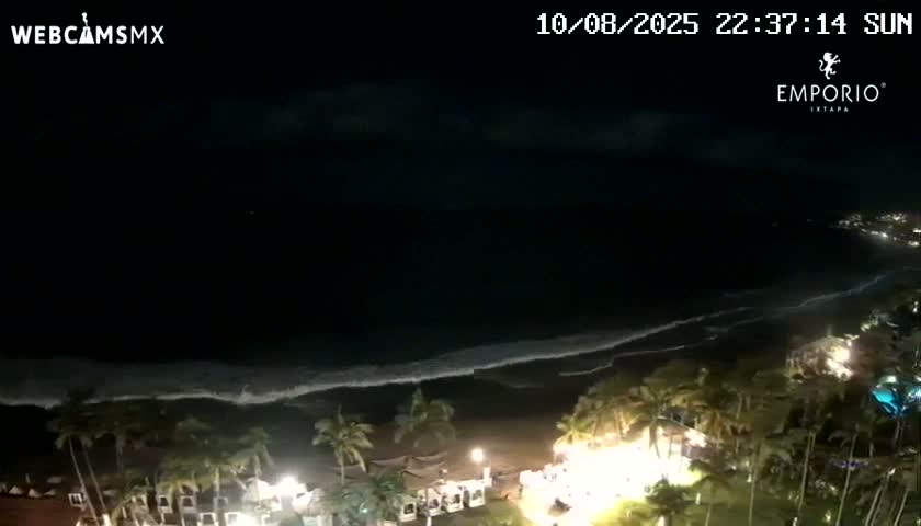 Ixtapa Zihuatanejo, Playa Thalia Beach live Cam - Zihuatanejo de Azueta, Guerrero, Mexico