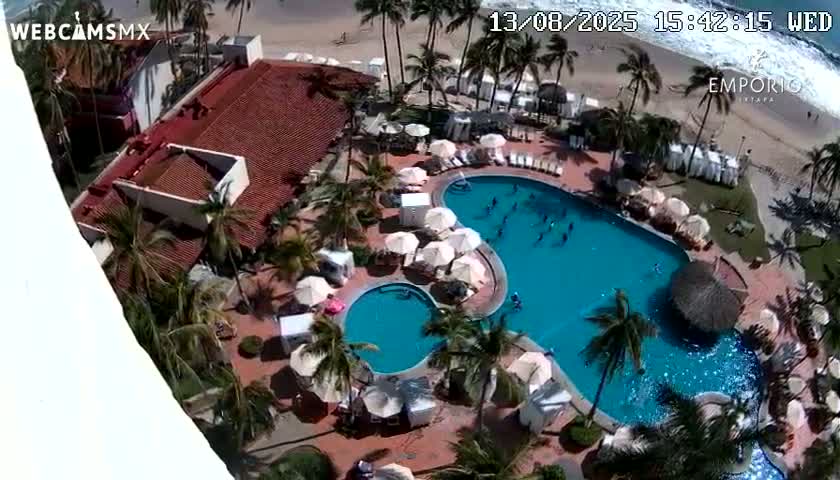 Ixtapa Zihuatanejo, Playa Thalia Beach live Cam - Zihuatanejo de Azueta, Guerrero, Mexico