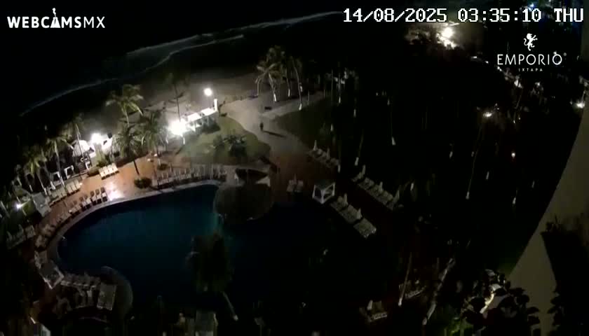 Ixtapa Zihuatanejo, Playa Thalia Beach live Cam - Zihuatanejo de Azueta, Guerrero, Mexico