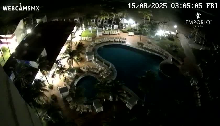 Ixtapa Zihuatanejo, Playa Thalia Beach live Cam - Zihuatanejo de Azueta, Guerrero, Mexico