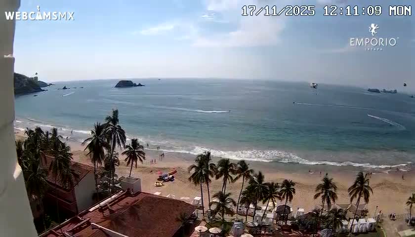 Ixtapa Zihuatanejo, Playa Thalia Beach live Cam - Zihuatanejo de Azueta, Guerrero, Mexico