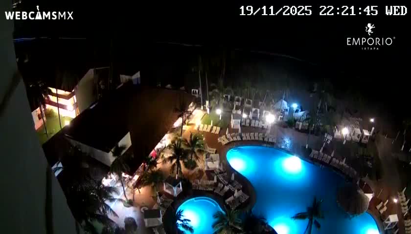 Ixtapa Zihuatanejo, Playa Thalia Beach live Cam - Zihuatanejo de Azueta, Guerrero, Mexico