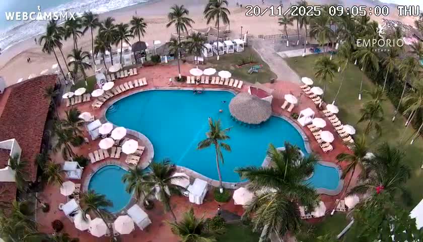 Ixtapa Zihuatanejo, Playa Thalia Beach live Cam - Zihuatanejo de Azueta, Guerrero, Mexico