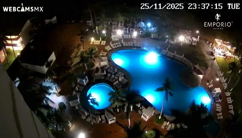 Ixtapa Zihuatanejo, Playa Thalia Beach live Cam - Zihuatanejo de Azueta, Guerrero, Mexico