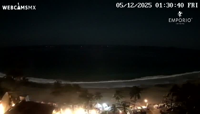 Ixtapa Zihuatanejo, Playa Thalia Beach live Cam - Zihuatanejo de Azueta, Guerrero, Mexico