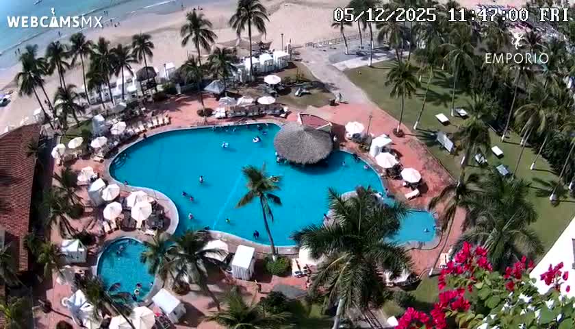 Ixtapa Zihuatanejo, Playa Thalia Beach live Cam - Zihuatanejo de Azueta, Guerrero, Mexico