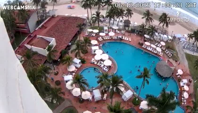 Ixtapa Zihuatanejo, Playa Thalia Beach live Cam - Zihuatanejo de Azueta, Guerrero, Mexico