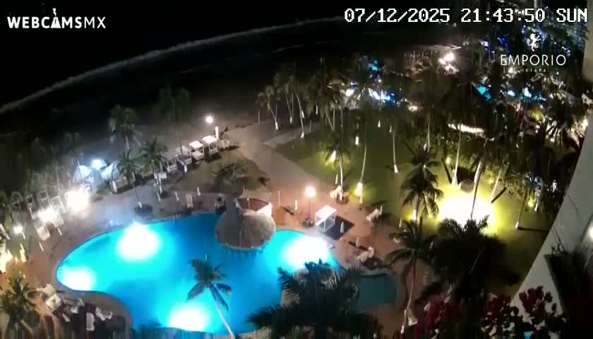 Ixtapa Zihuatanejo, Playa Thalia Beach live Cam - Zihuatanejo de Azueta, Guerrero, Mexico