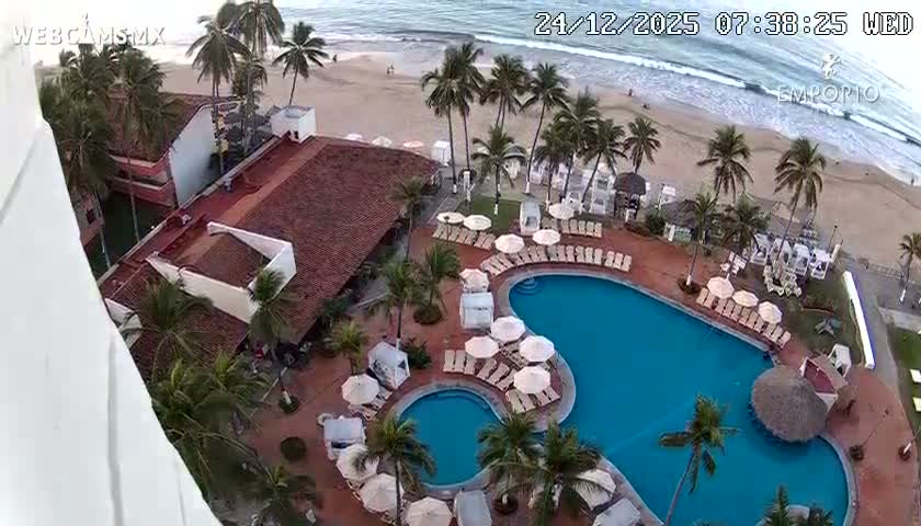 Ixtapa Zihuatanejo, Playa Thalia Beach live Cam - Zihuatanejo de Azueta, Guerrero, Mexico