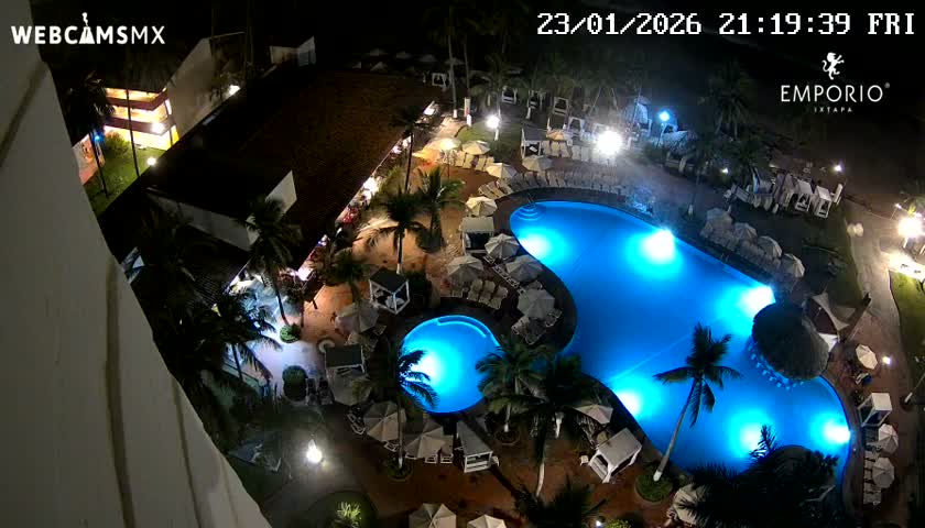 Ixtapa Zihuatanejo, Playa Thalia Beach live Cam - Zihuatanejo de Azueta, Guerrero, Mexico