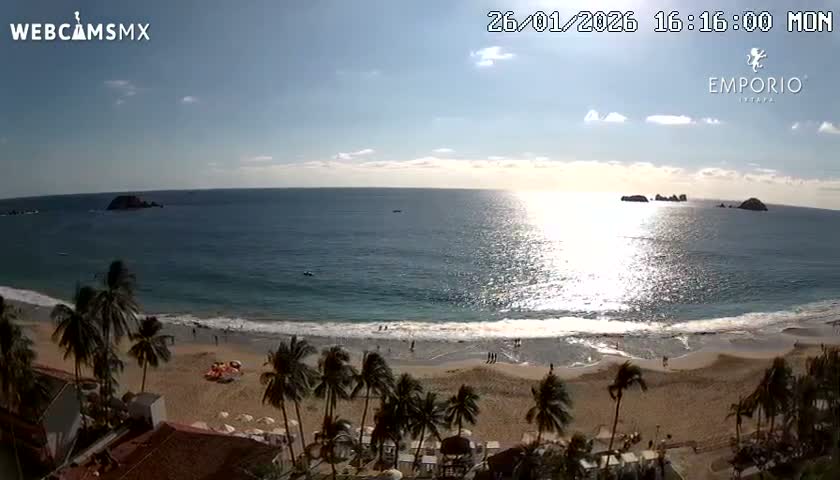 Ixtapa Zihuatanejo, Playa Thalia Beach live Cam - Zihuatanejo de Azueta, Guerrero, Mexico