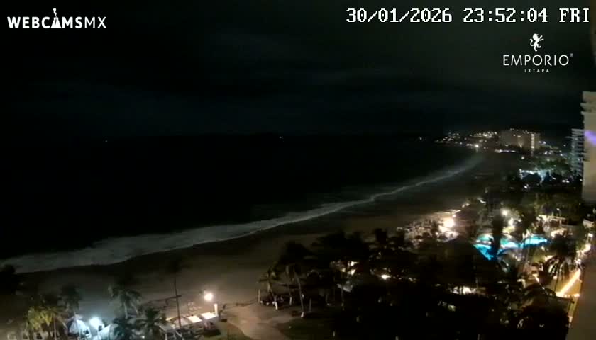 Ixtapa Zihuatanejo, Playa Thalia Beach live Cam - Zihuatanejo de Azueta, Guerrero, Mexico