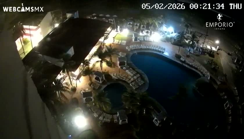 Ixtapa Zihuatanejo, Playa Thalia Beach live Cam - Zihuatanejo de Azueta, Guerrero, Mexico