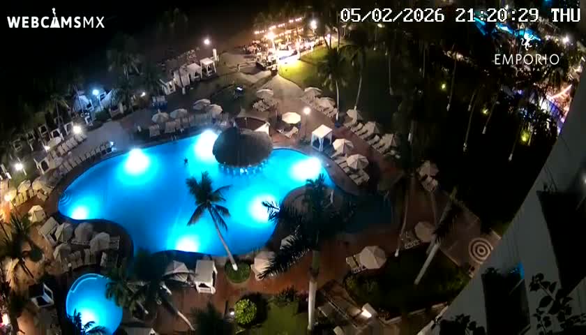 Ixtapa Zihuatanejo, Playa Thalia Beach live Cam - Zihuatanejo de Azueta, Guerrero, Mexico