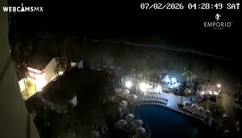 Ixtapa Zihuatanejo, Playa Thalia Beach live Cam - Zihuatanejo de Azueta, Guerrero, Mexico