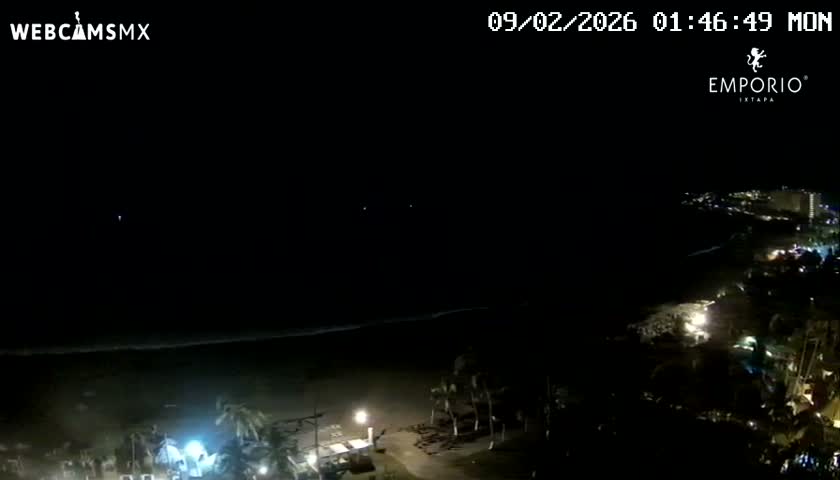 Ixtapa Zihuatanejo, Playa Thalia Beach live Cam - Zihuatanejo de Azueta, Guerrero, Mexico