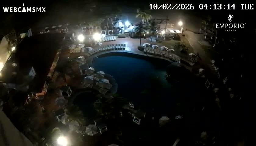 Ixtapa Zihuatanejo, Playa Thalia Beach live Cam - Zihuatanejo de Azueta, Guerrero, Mexico