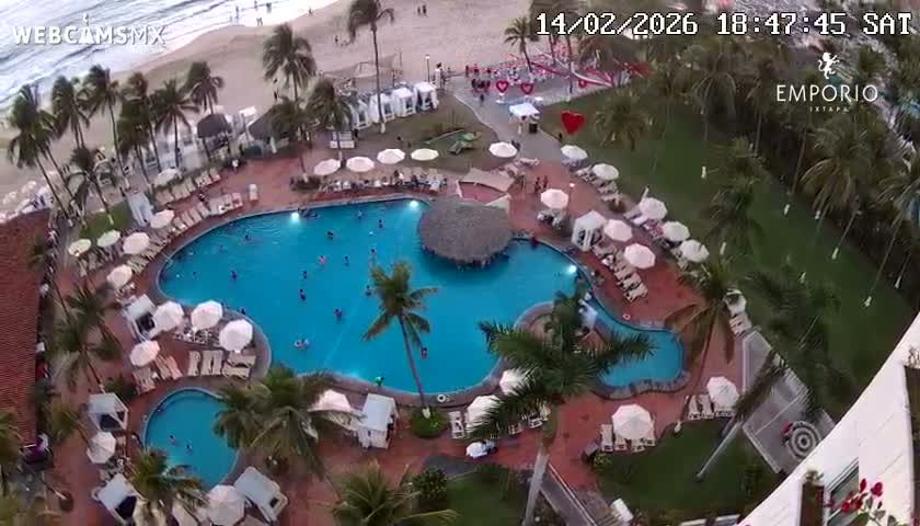 Ixtapa Zihuatanejo, Playa Thalia Beach live Cam - Zihuatanejo de Azueta, Guerrero, Mexico