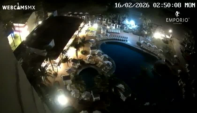 Ixtapa Zihuatanejo, Playa Thalia Beach live Cam - Zihuatanejo de Azueta, Guerrero, Mexico