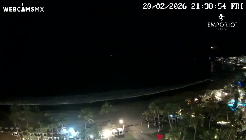 Ixtapa Zihuatanejo, Playa Thalia Beach live Cam - Zihuatanejo de Azueta, Guerrero, Mexico