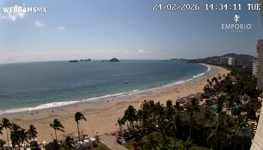 Ixtapa Zihuatanejo, Playa Thalia Beach live Cam - Zihuatanejo de Azueta, Guerrero, Mexico