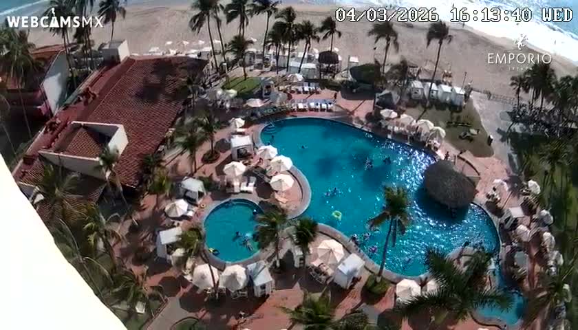 Ixtapa Zihuatanejo, Playa Thalia Beach live Cam - Zihuatanejo de Azueta, Guerrero, Mexico