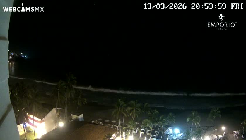 Ixtapa Zihuatanejo, Playa Thalia Beach live Cam - Zihuatanejo de Azueta, Guerrero, Mexico