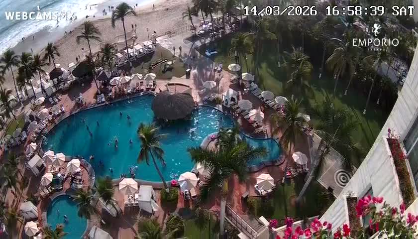 Ixtapa Zihuatanejo, Playa Thalia Beach live Cam - Zihuatanejo de Azueta, Guerrero, Mexico