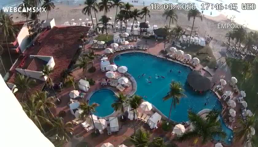 Ixtapa Zihuatanejo, Playa Thalia Beach live Cam - Zihuatanejo de Azueta, Guerrero, Mexico