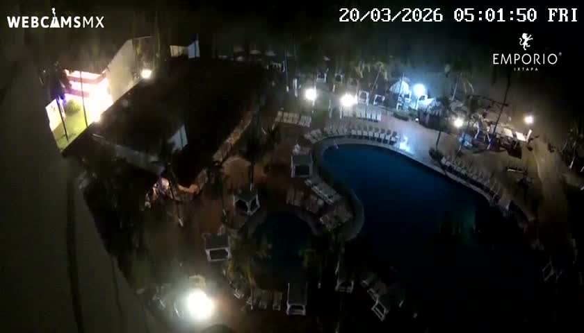 Ixtapa Zihuatanejo, Playa Thalia Beach live Cam - Zihuatanejo de Azueta, Guerrero, Mexico