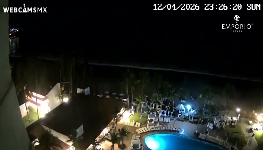 Ixtapa Zihuatanejo, Playa Thalia Beach live Cam - Zihuatanejo de Azueta, Guerrero, Mexico