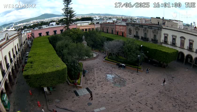 Plaza de Armas de Querétaro Square Live Cam - Santiago de Queretaro, Queretaro, Mexivo
