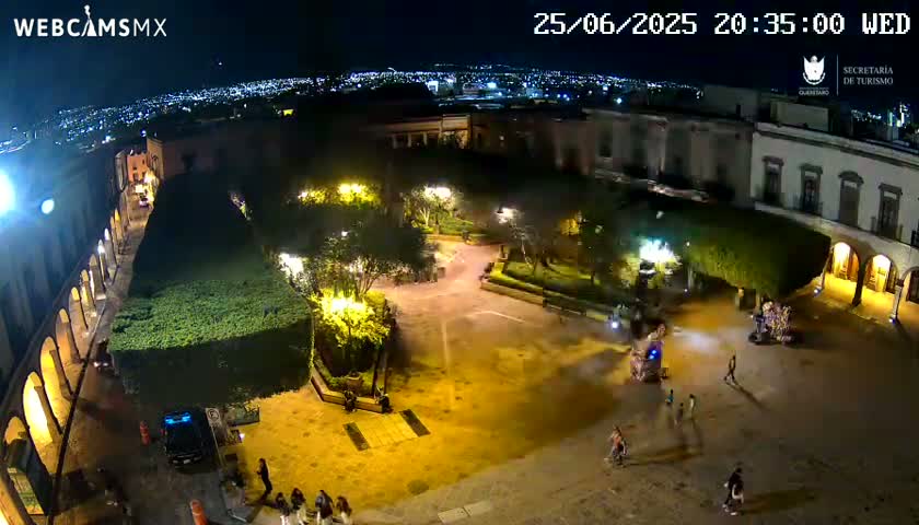 Plaza de Armas de Querétaro Square Live Cam - Santiago de Queretaro, Queretaro, Mexivo